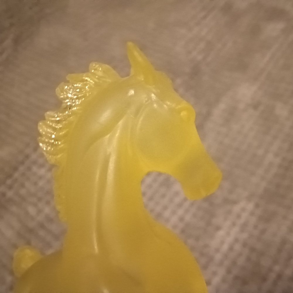Breyer Horse Crazy Gift Set Yellow Arabian Stablemate - Picture 7 of 16